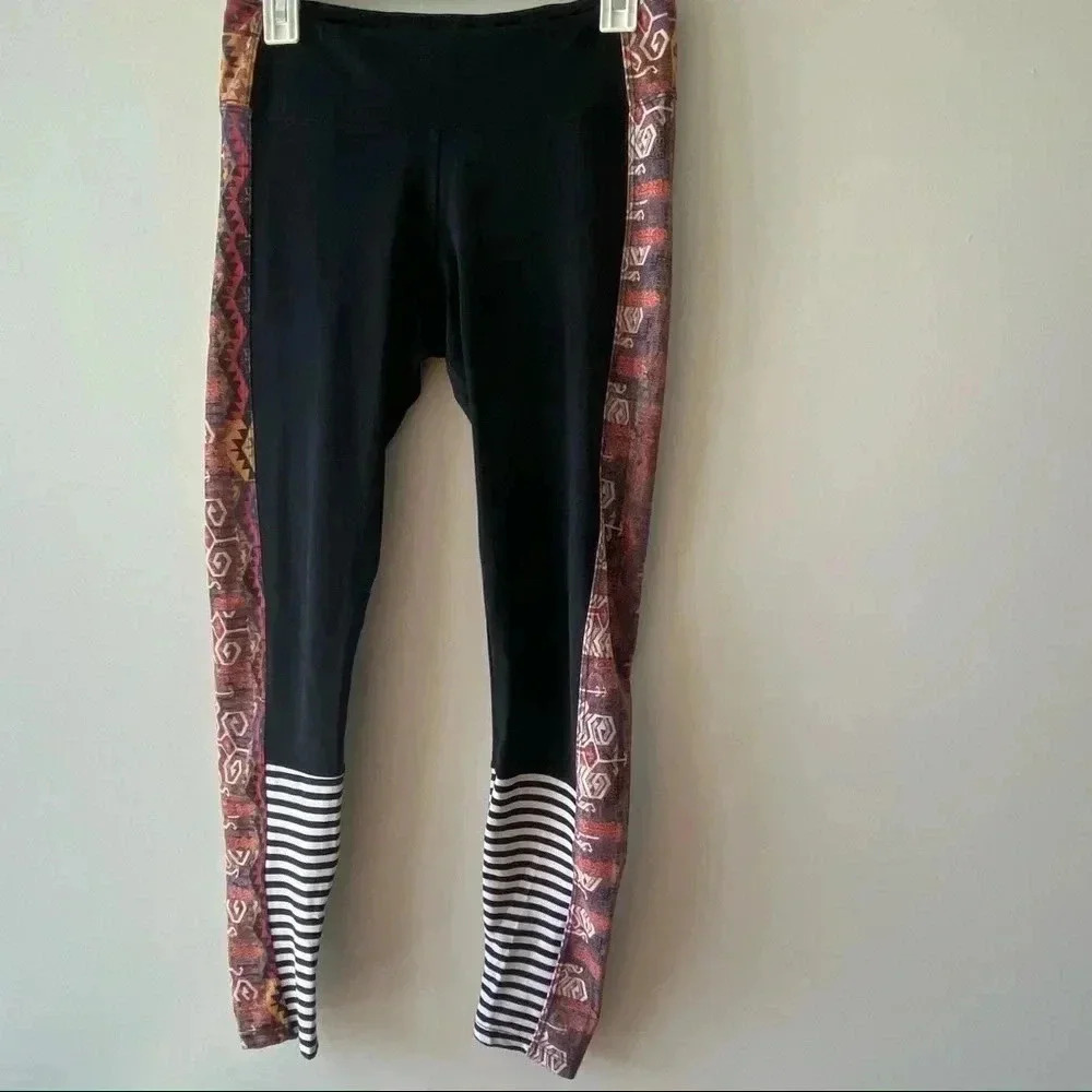onzie leggings size M/L